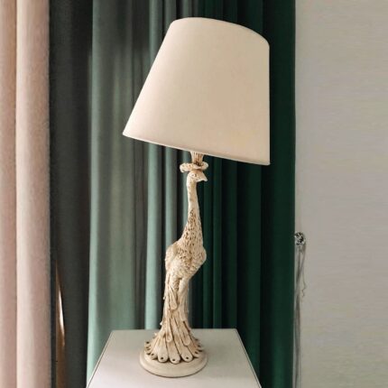 GRACEFUL PEACOCK LAMP