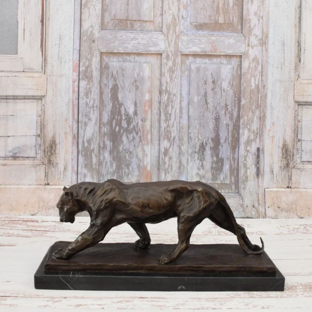 Black Panther Art Sculpture – modern animal sculpture for home decor, available as sculptures for sale at Lume Art Gallery Black Panther Art Sculpture – modern animal sculpture for home decor, available as sculptures for sale at Lume Art Gallery