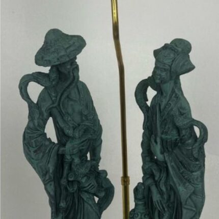 VINTAGE RESIN ORIENTAL MAN AND WOMAN TABLE LAMP WITH SHADE