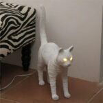RESIN CAT TABLE LAMP NORDIC