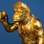 Table Lamp Monkey Diver Dan Gold
