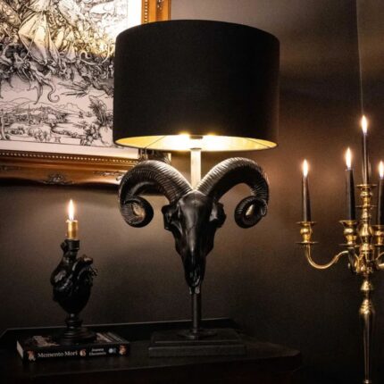 RAM SKULL TABLE LAMP