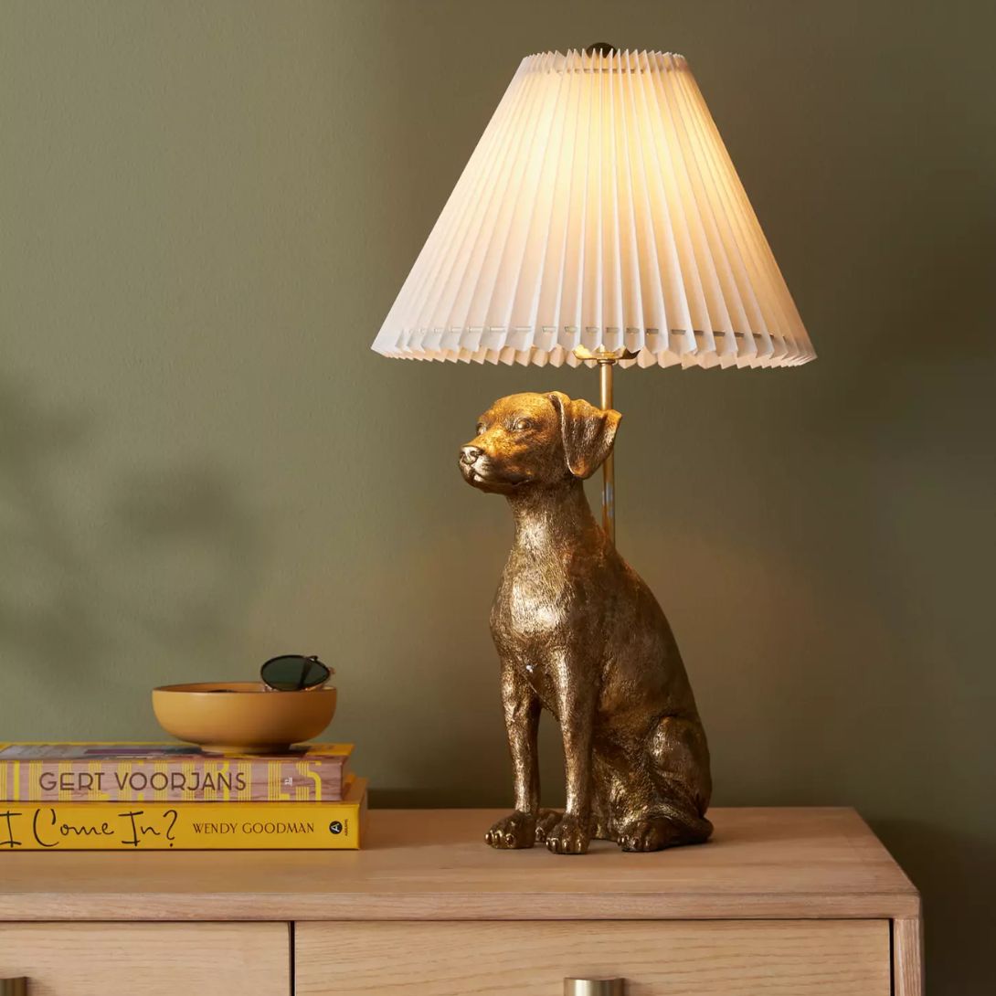 The Icon Table Lamp Dog Edition Lab — sculptural dog lamp in metal with white cotton cord, E26 socket, ideal as an animal lamp for entryway decor The Icon Table Lamp Dog Edition Lab — sculptural dog lamp in metal with white cotton cord, E26 socket, ideal as an animal lamp for entryway decor