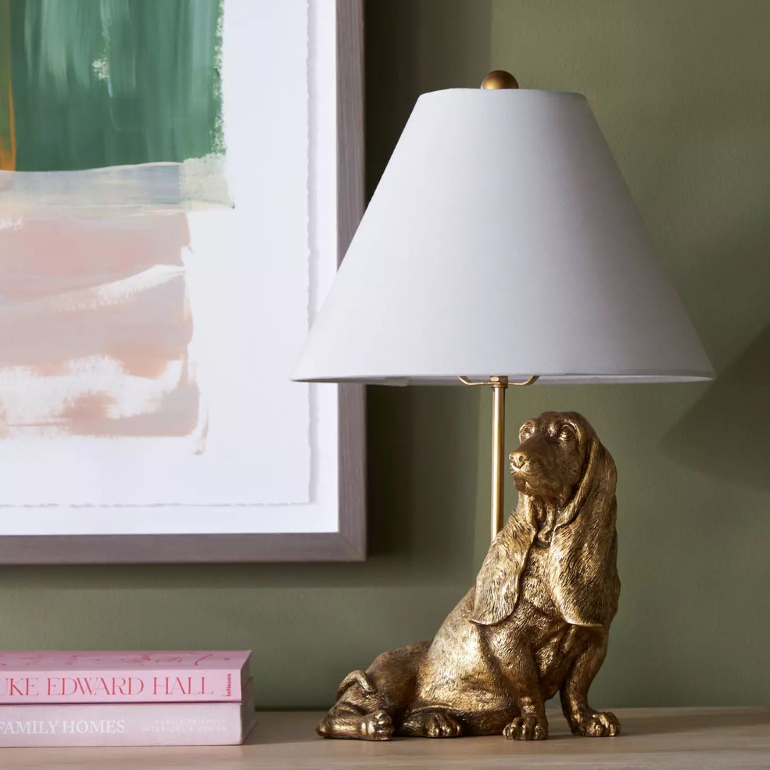 The Icon Table Lamp Dog Edition Hound — sculptural dog lamp and metal animal lamp with white cord, E26 socket, ideal as a modern living room lamp The Icon Table Lamp Dog Edition Hound — sculptural dog lamp and metal animal lamp with white cord, E26 socket, ideal as a modern living room lamp
