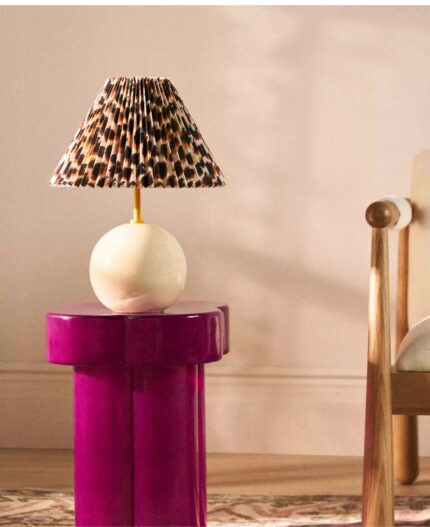 SOMMER PRINTED PLEATED EMPIRE SHADE CERAMIC TABLE LAMP BROWN