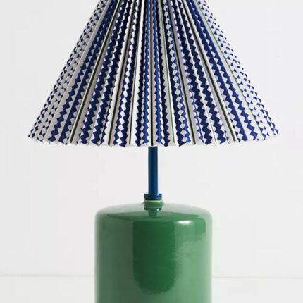 THE ELOISE SCALLOP MILK GLASS TABLE LAMP GREEN BLACK