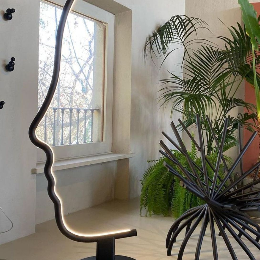 Untitled design (46) MODERN FACE INSPIRED SCULPTURAL FLOOR LAMP