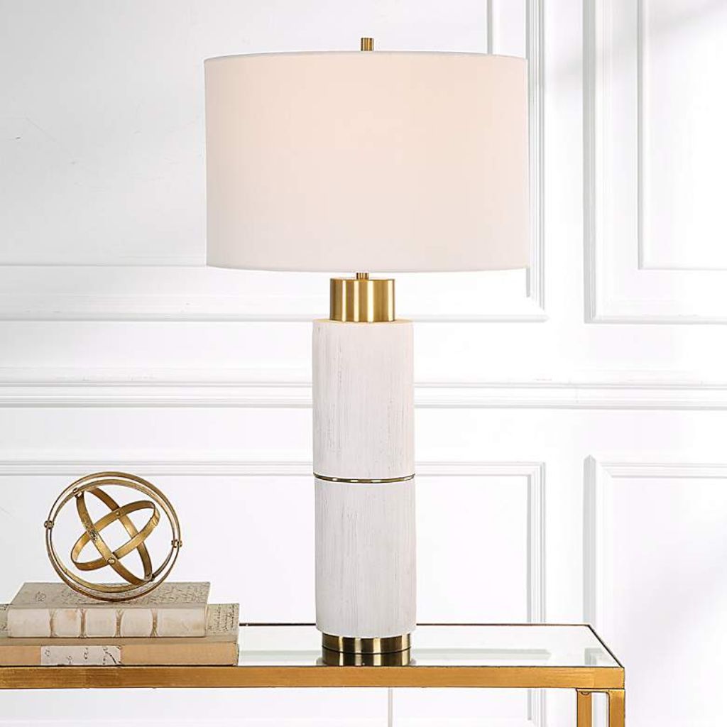 1 TEXTURED WHITE WASHED WOOD METAL TABLE LAMP