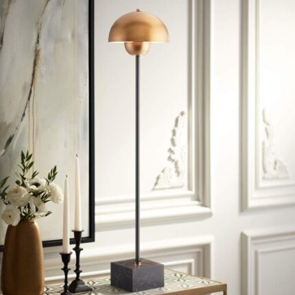 BLACK AND BRUSHED BRASS TABLE LAMP
