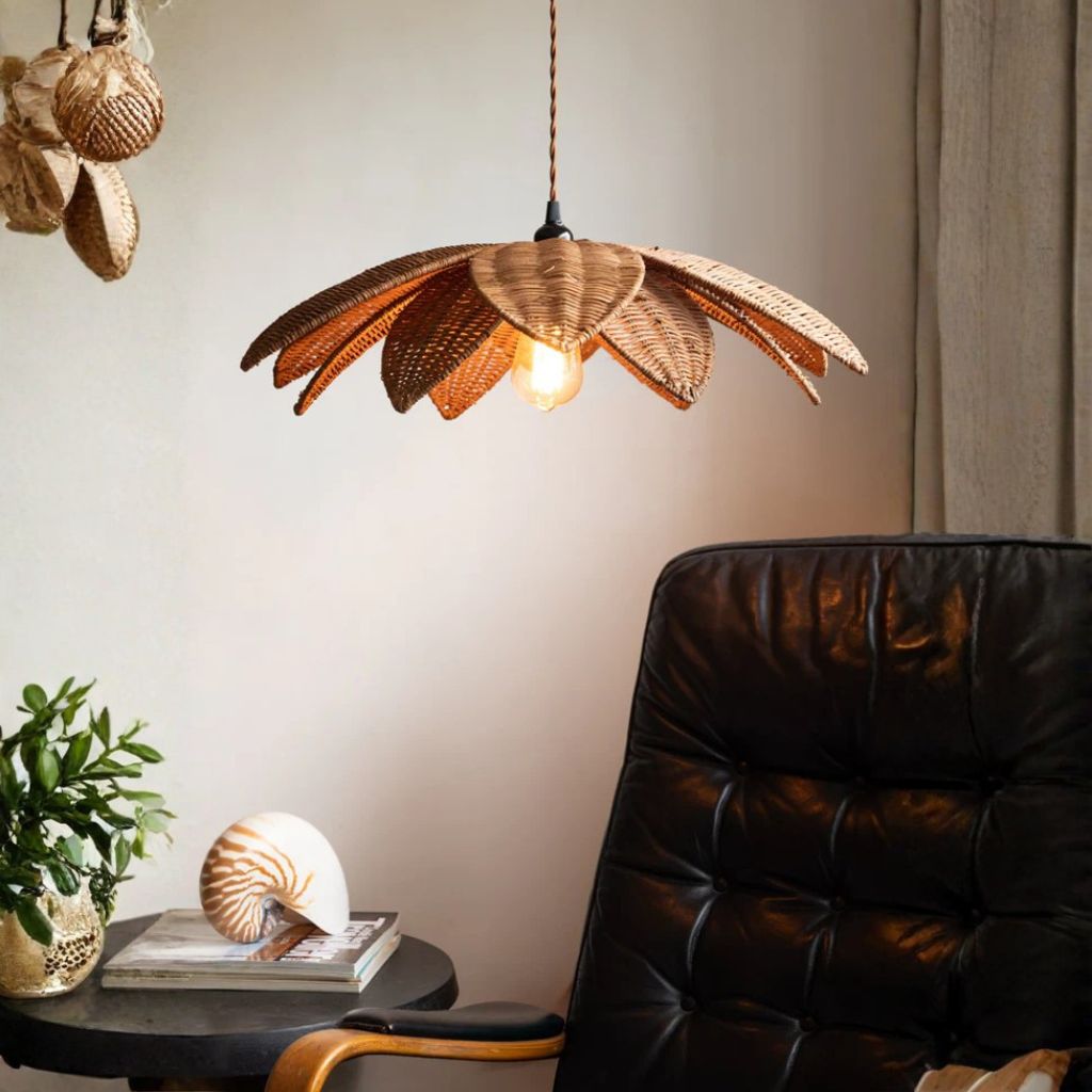 1 BEAUTIFUL RATTAN FLOWER EASYFIT SHADE