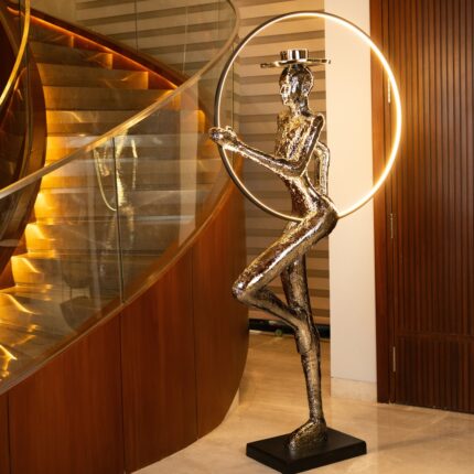 AURIC POISE SCULPTURE