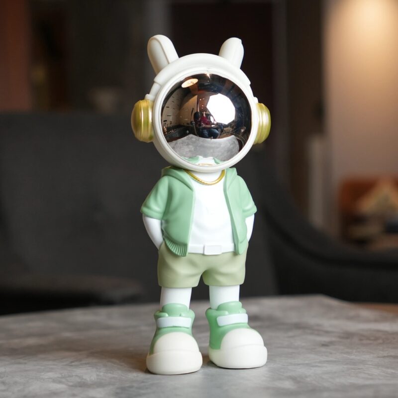 16 cosmic green voyager 1