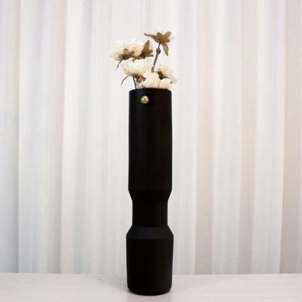 VERTICAL HARMONY VASE BLACK