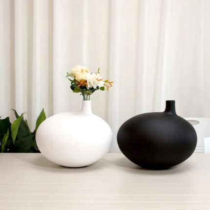 ROUNDED HARMONY VASE WHITE