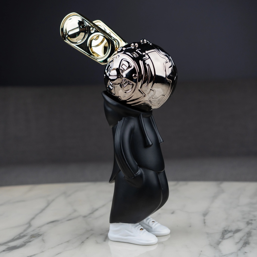 7_hooded_hype_figurine_1 HOODED HYPE FIGURINE