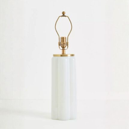 SCALLOPED GLASS LAMP BASE WHITE