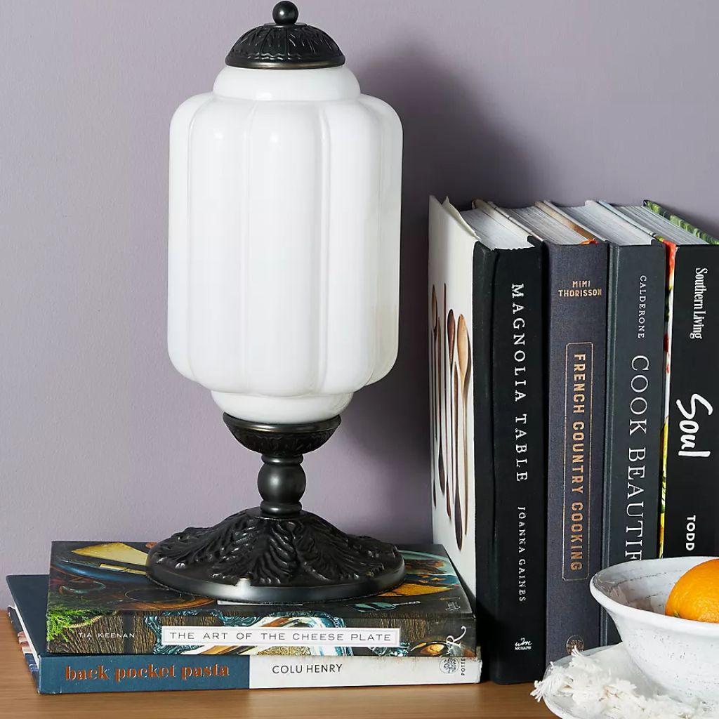 THE ELOISE WHITE AND BLACK SCALLOP MILK GLASS TABLE LAMP THE ELOISE WHITE AND BLACK SCALLOP MILK GLASS TABLE LAMP