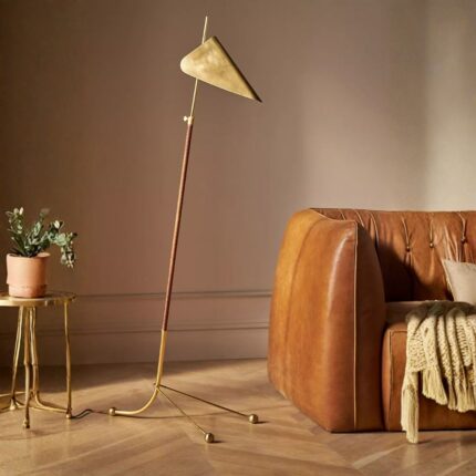 MORESBY FLOOR LAMP IN BRASS