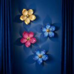 DECORATIVE BLOOM FLOWER WALL LIGHT WITH GOLD FINISH