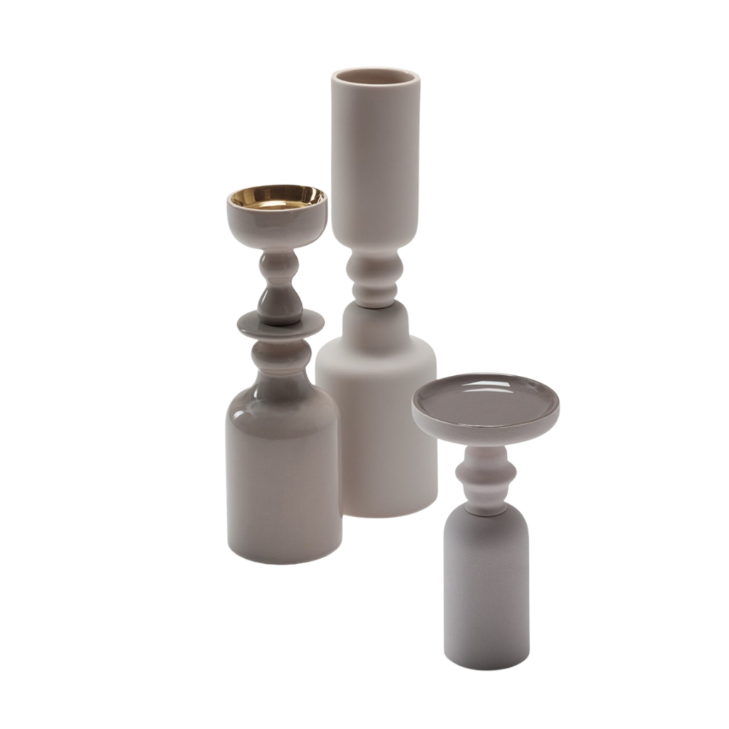 ISSIMA BY SAM BARON — three ceramic vase and candle holders in taupe, cream, and pale grey with gold enamel interior detail, H.20 to H.35 cm. ISSIMA BY SAM BARON — three ceramic vase and candle holders in taupe, cream, and pale grey with gold enamel interior detail, H.20 to H.35 cm.