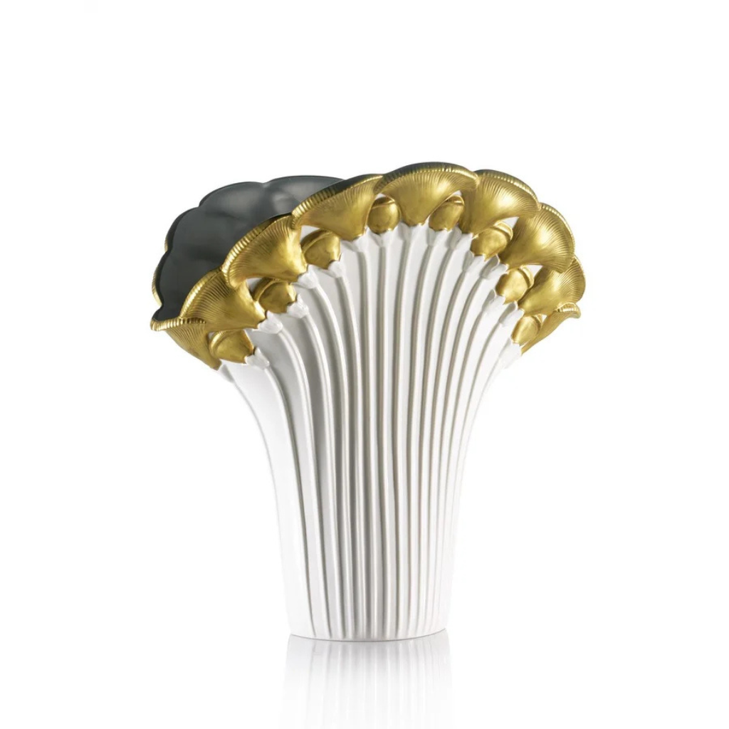 POPPY VASE WHITE GOLD — ribbed matte white porcelain vase with sculptural gold and grey handmade porcelain poppy blooms at the rim, Italy POPPY VASE WHITE GOLD — ribbed matte white porcelain vase with sculptural gold and grey handmade porcelain poppy blooms at the rim, Italy